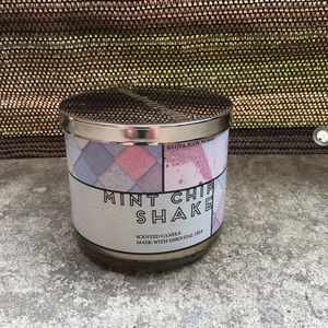 Bath & Body Works 3-Wick Candle - Mint Chip Shake